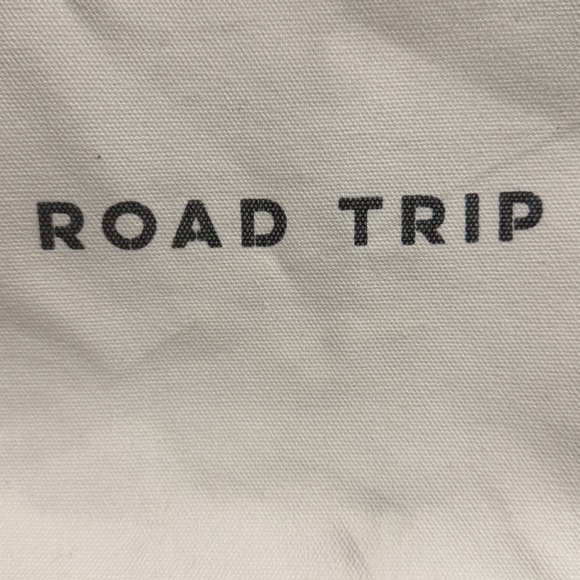 Santa Barbara Design Studio zip pouch - Picture 2 of 3